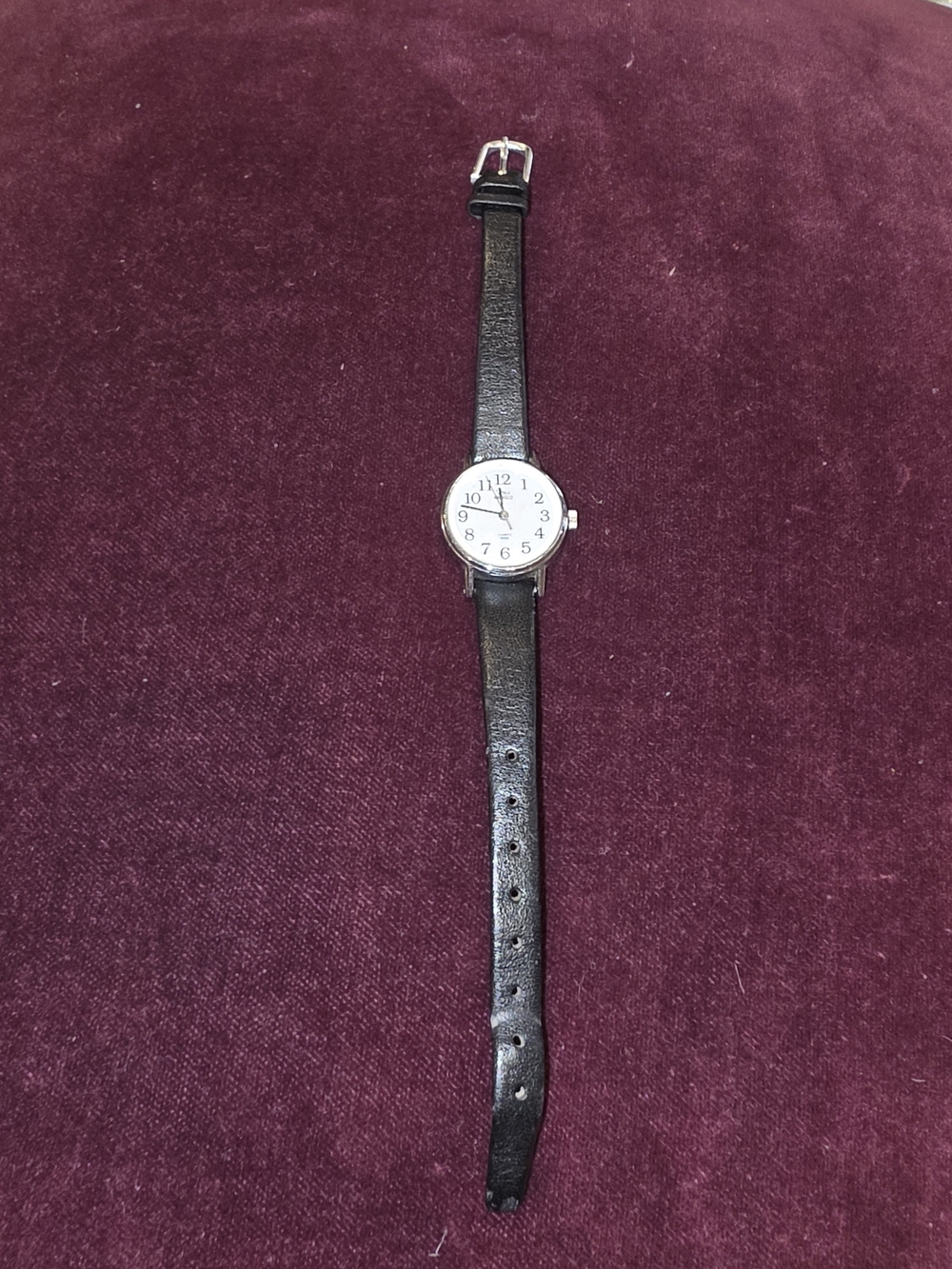 Vintage Timex Indiglo Black Leather Strap White Dial Women's Watch
